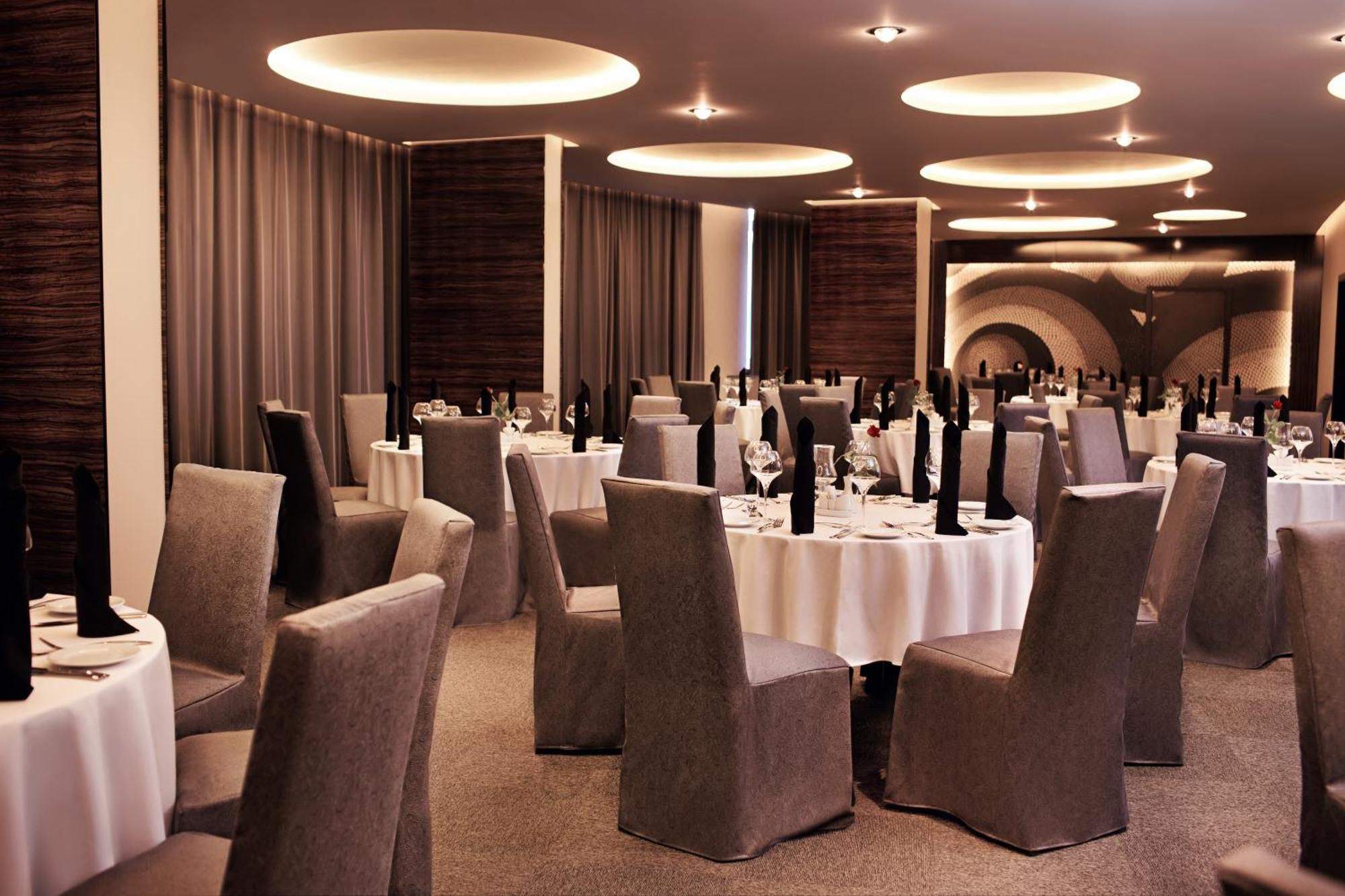 Mirotel Resort And Spa Трускавец Екстериор снимка The restaurant