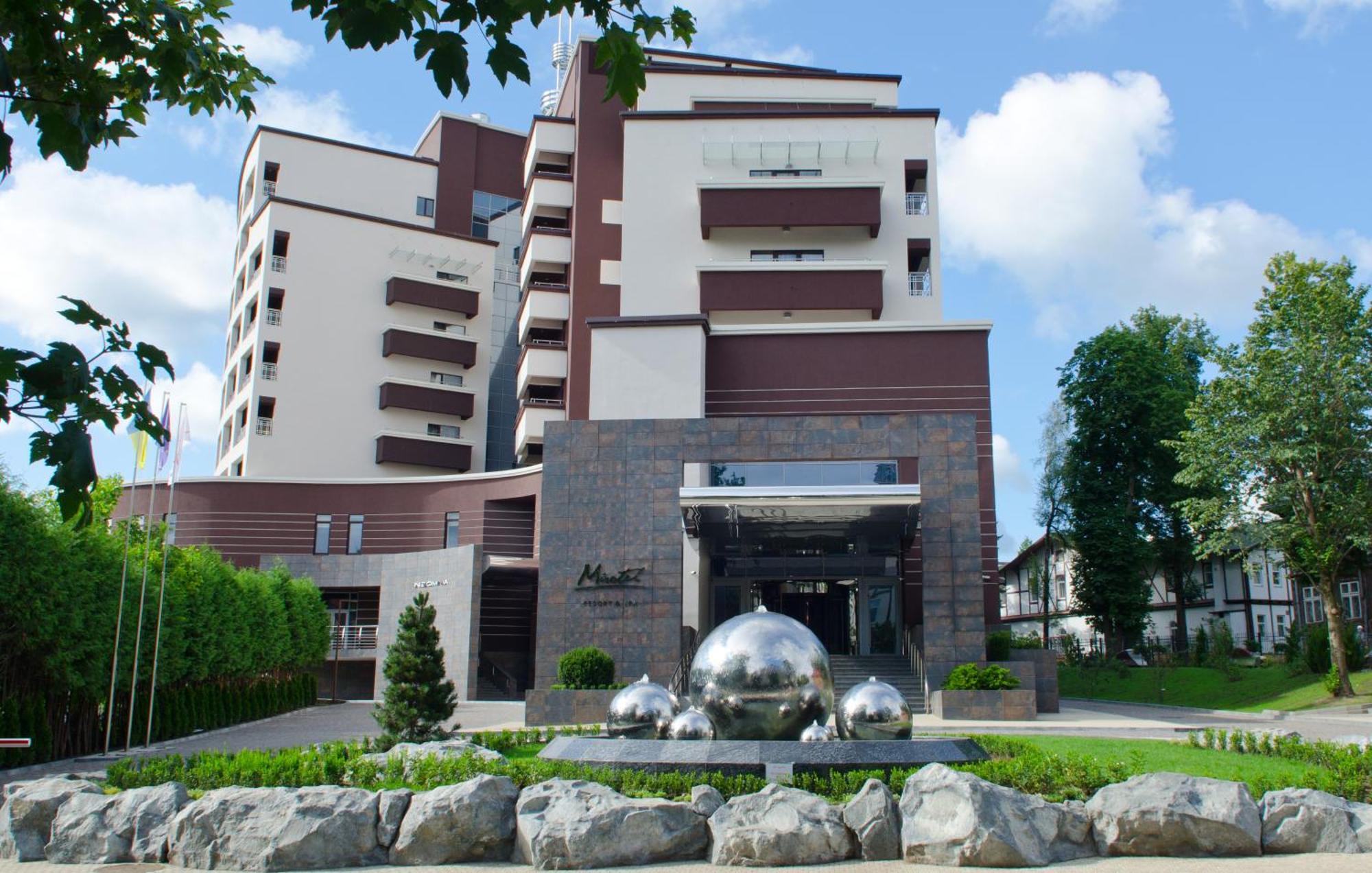 Mirotel Resort And Spa Трускавец Екстериор снимка The main building of the university